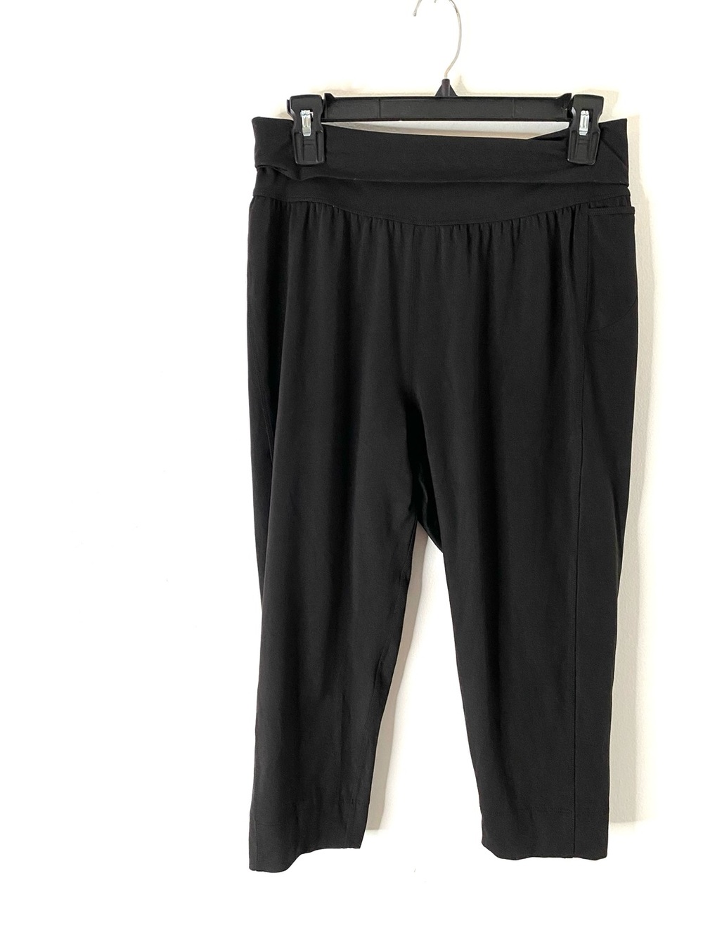 Patagonia Trail Beta Capris Black Fold Over Waist Crop Pants